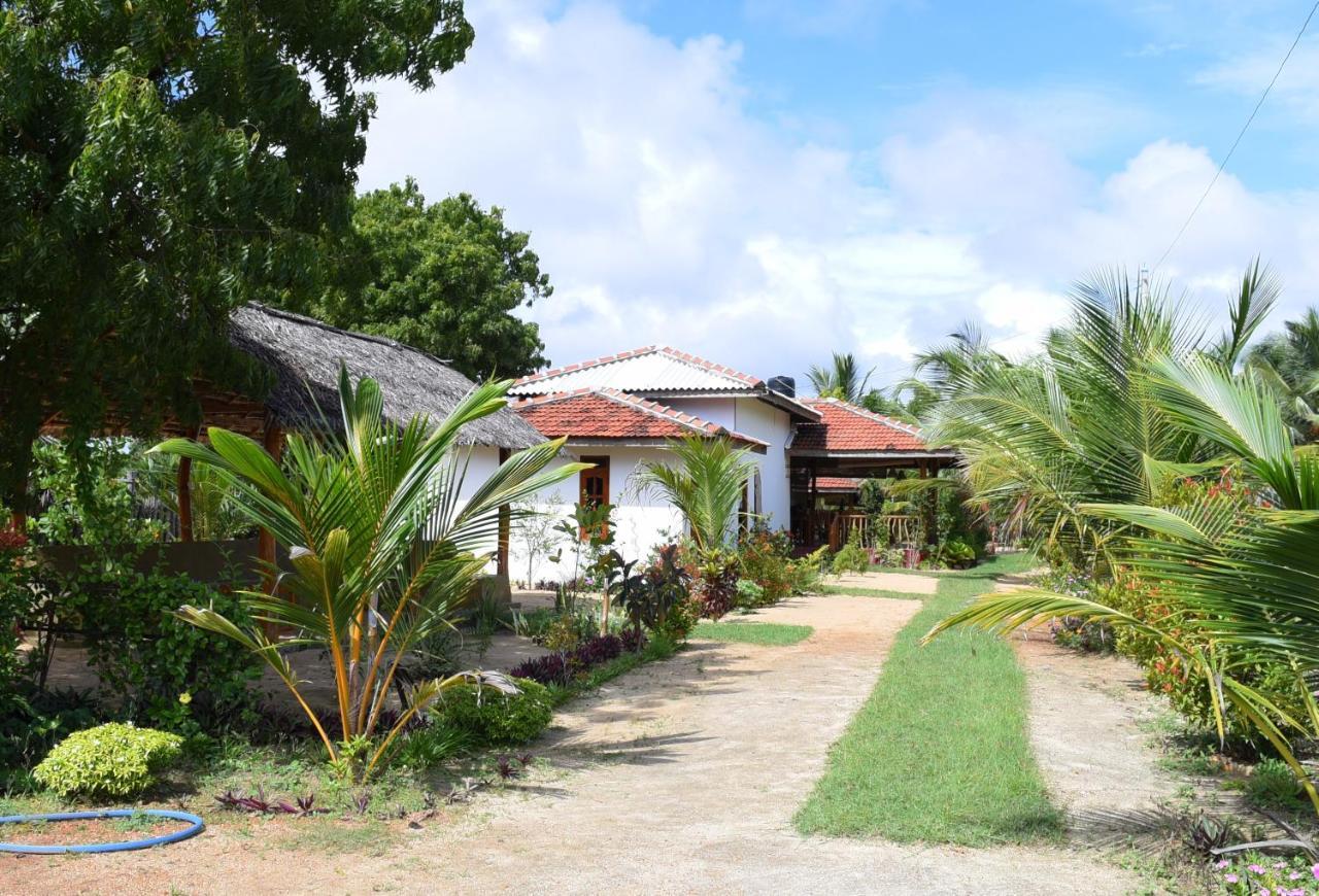 Prime Surfers Bungalow Arugam Bay Luaran gambar